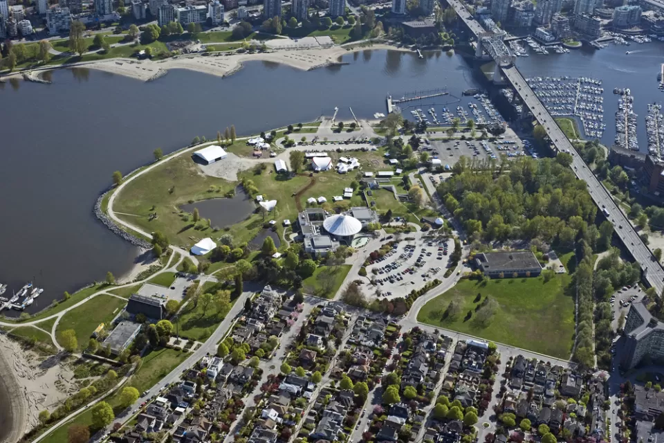 Kitsilano Beach Park
